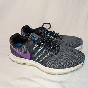 Nike Run Swift SE Running Sneakers Shoes Women's Size 9